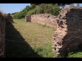 07400 ostia - regio iv - insula iii - domus delle colonne (iv,iii,1) - raum (r) - bli ri suedwesten - 06-2024.jpg